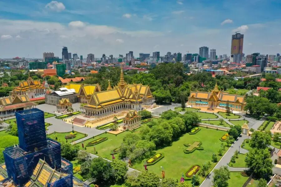 Admire the stunning architecture of Cambodia’s Royal Palace