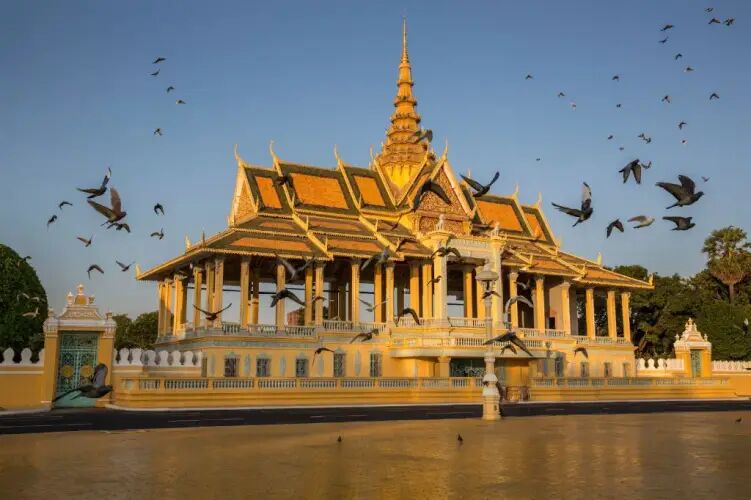 Admire the stunning architecture of Cambodia’s Royal Palace
