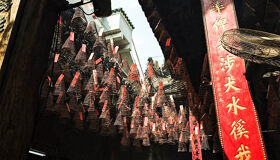 Saigon-HCMC Temple at Cho Lon Market