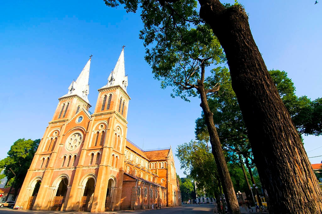 Admire the French colonial architecture in the heart of Saigon