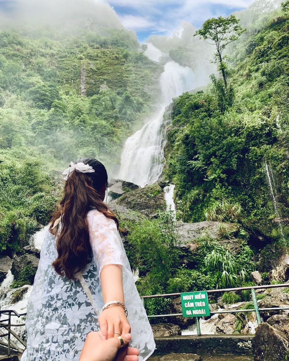 Capture the authentic charm of Sapa’s trekking paths