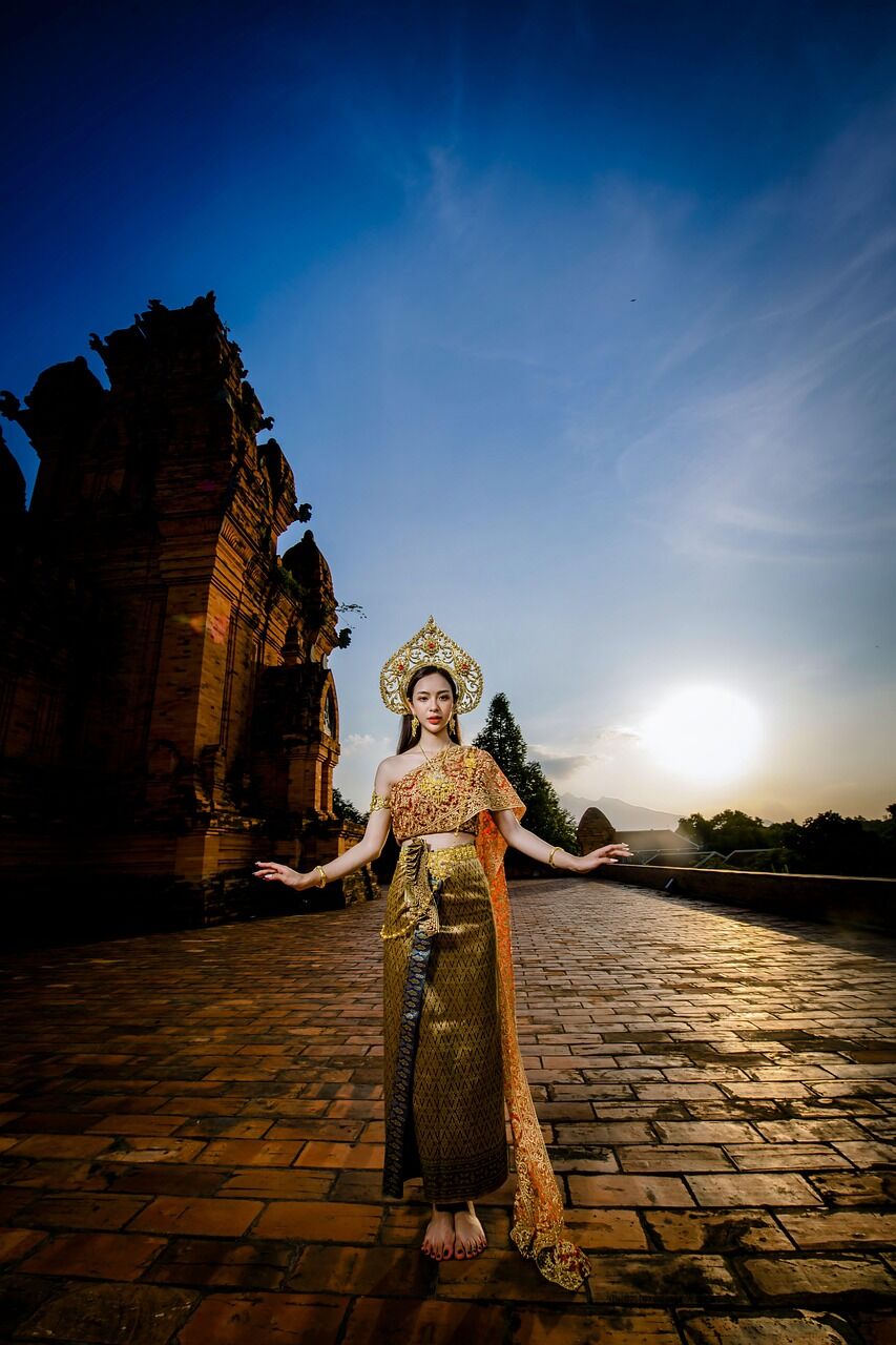 Travel respectfully in safe Thailand
