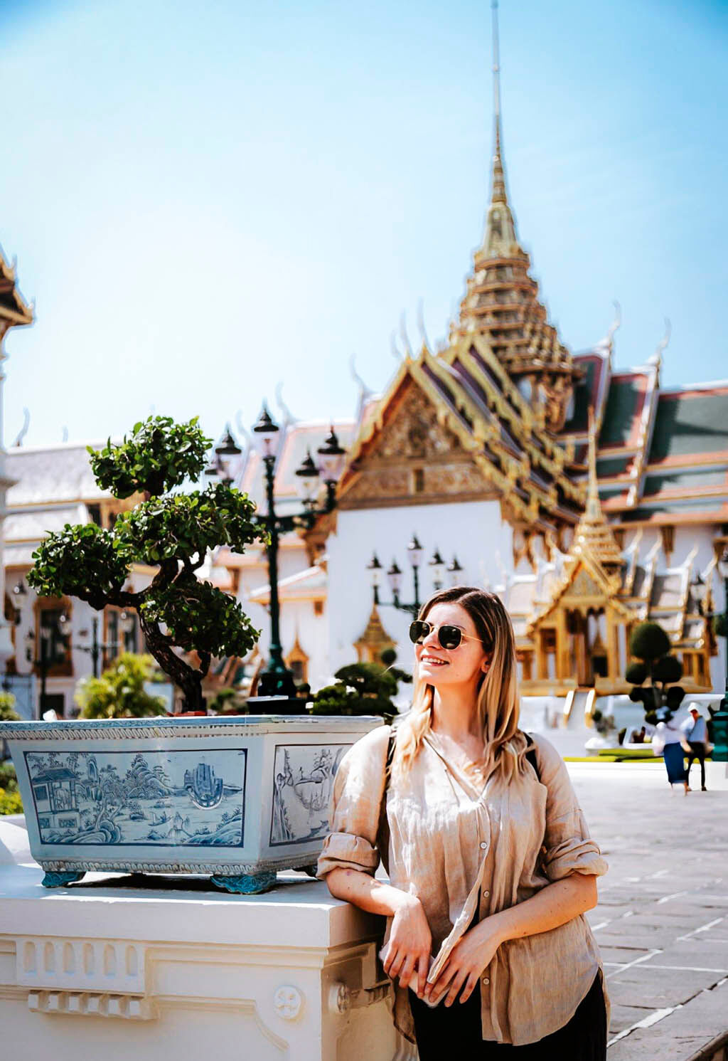 Capture the breathtaking beauty of Bangkok’s most sacred site