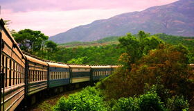 Train Hanoi to Lao Cai View