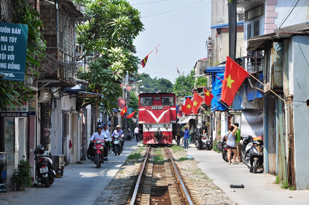 Vietnam Train Railways 2