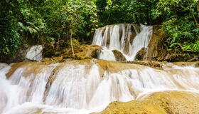 Xieng Khouang Waterfalls