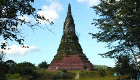 Xieng Khouang, Champhet Stupa