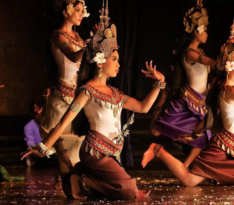 Experience graceful Khmer traditions