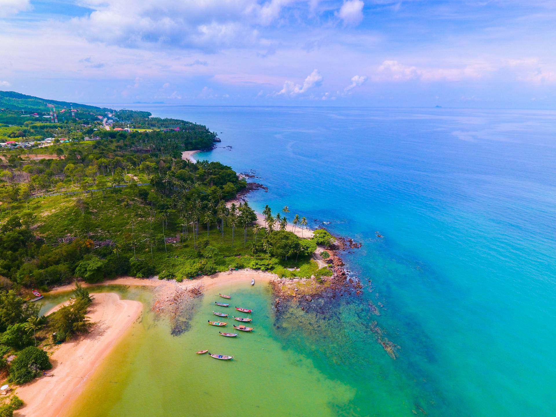 Begin your exploration with Koh Samui’s tranquil ambiance