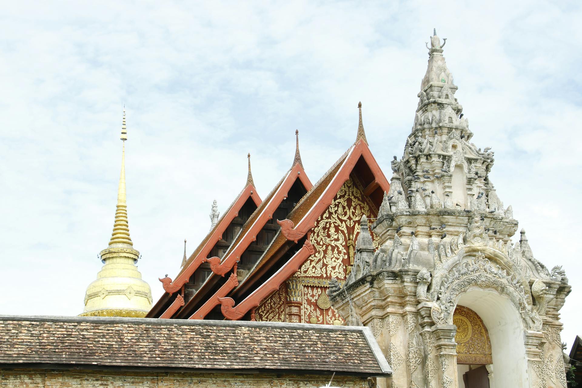 Capture the stunning beauty of Luang Prabang’s cultural landmarks