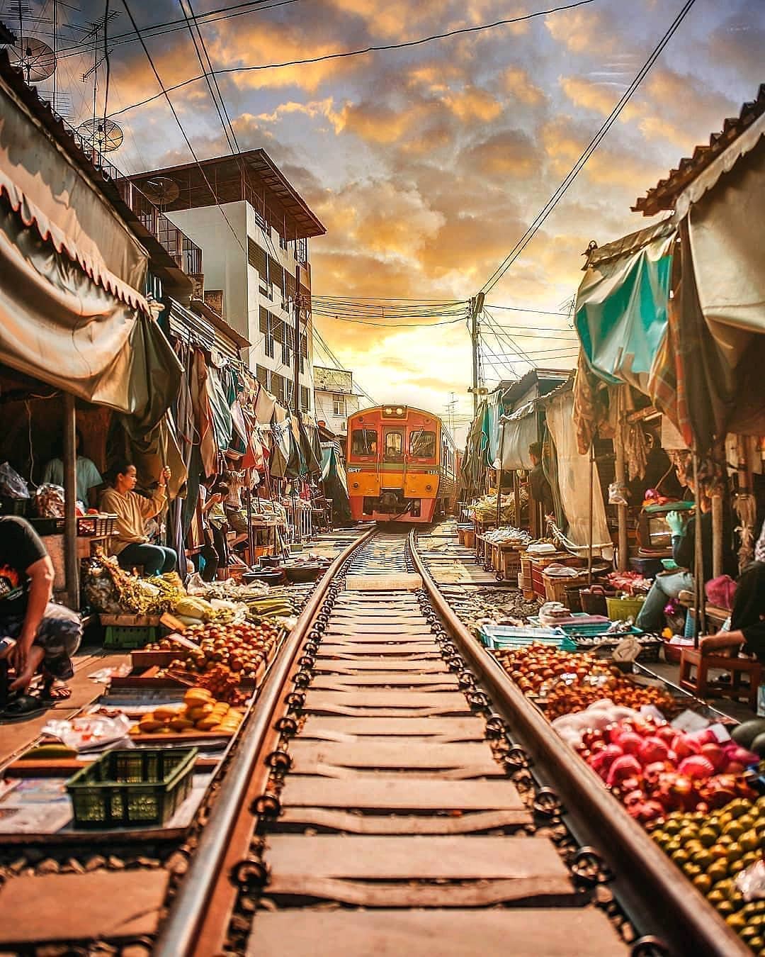 Capture the unique beauty of Mae Klong’s cultural landmarks