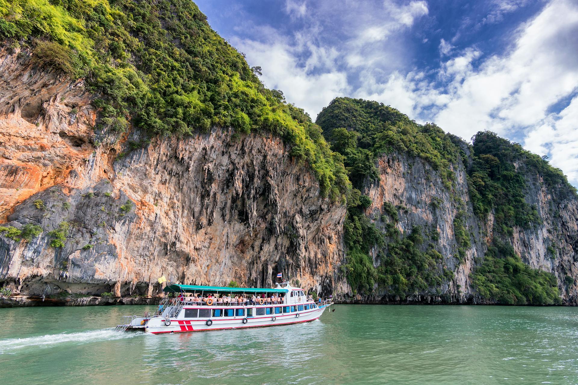 Dive into Thailand’s emerald Andaman paradise