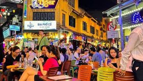 Pho Ta Hien Street Hanoi