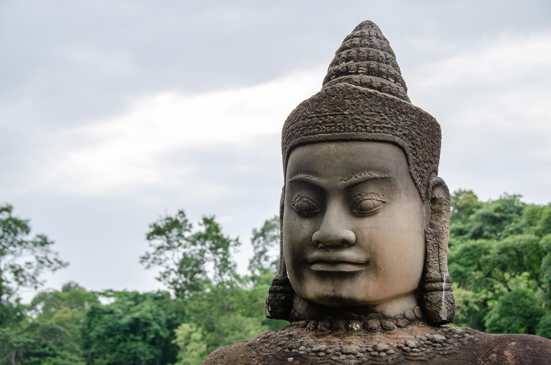 Siem Reap Statue