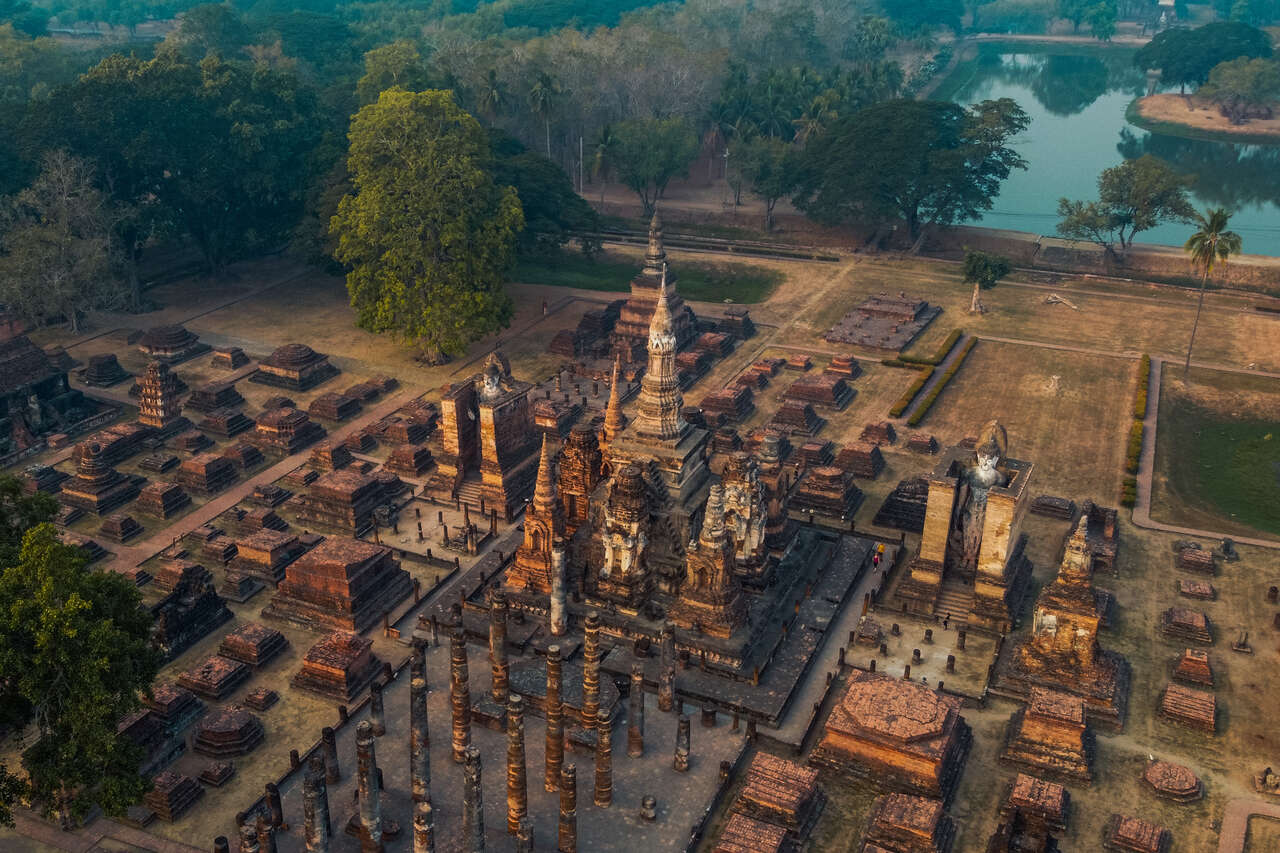 Start your journey with Sukhothai’s scenic glow