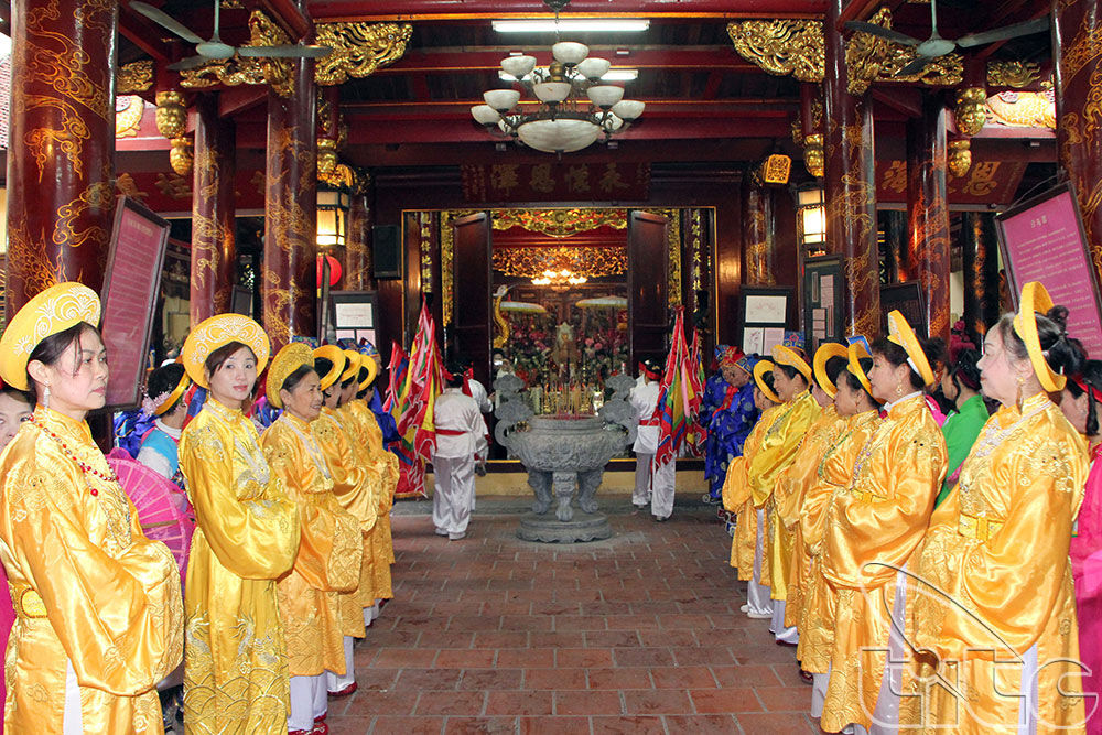 Bach Ma Temple Hanoi 7