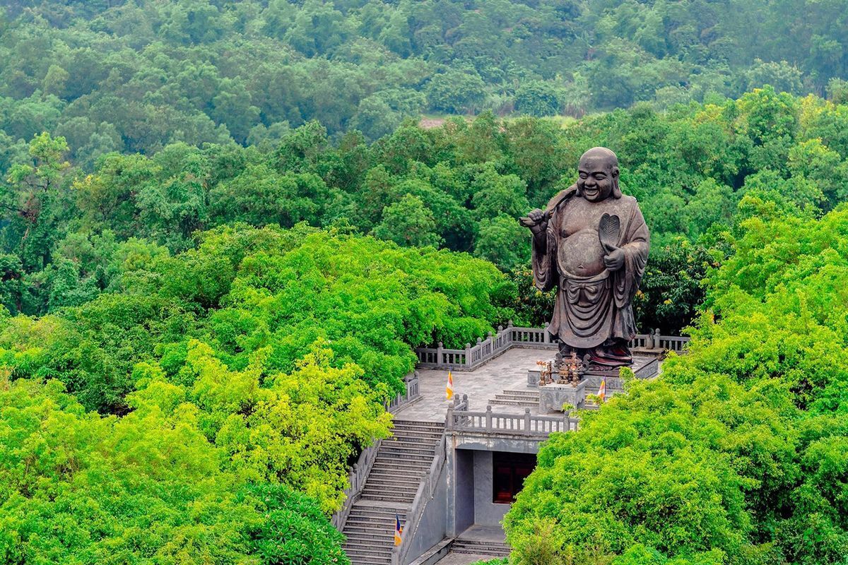 Seize the majestic essence of Bai Dinh’s statues