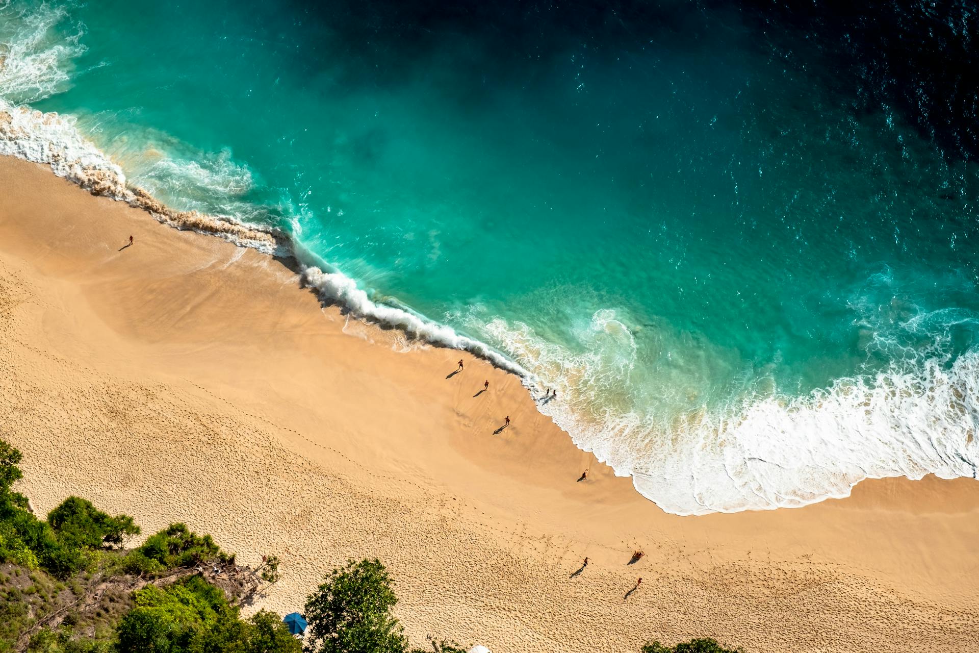 Start your journey with Bali’s scenic glow