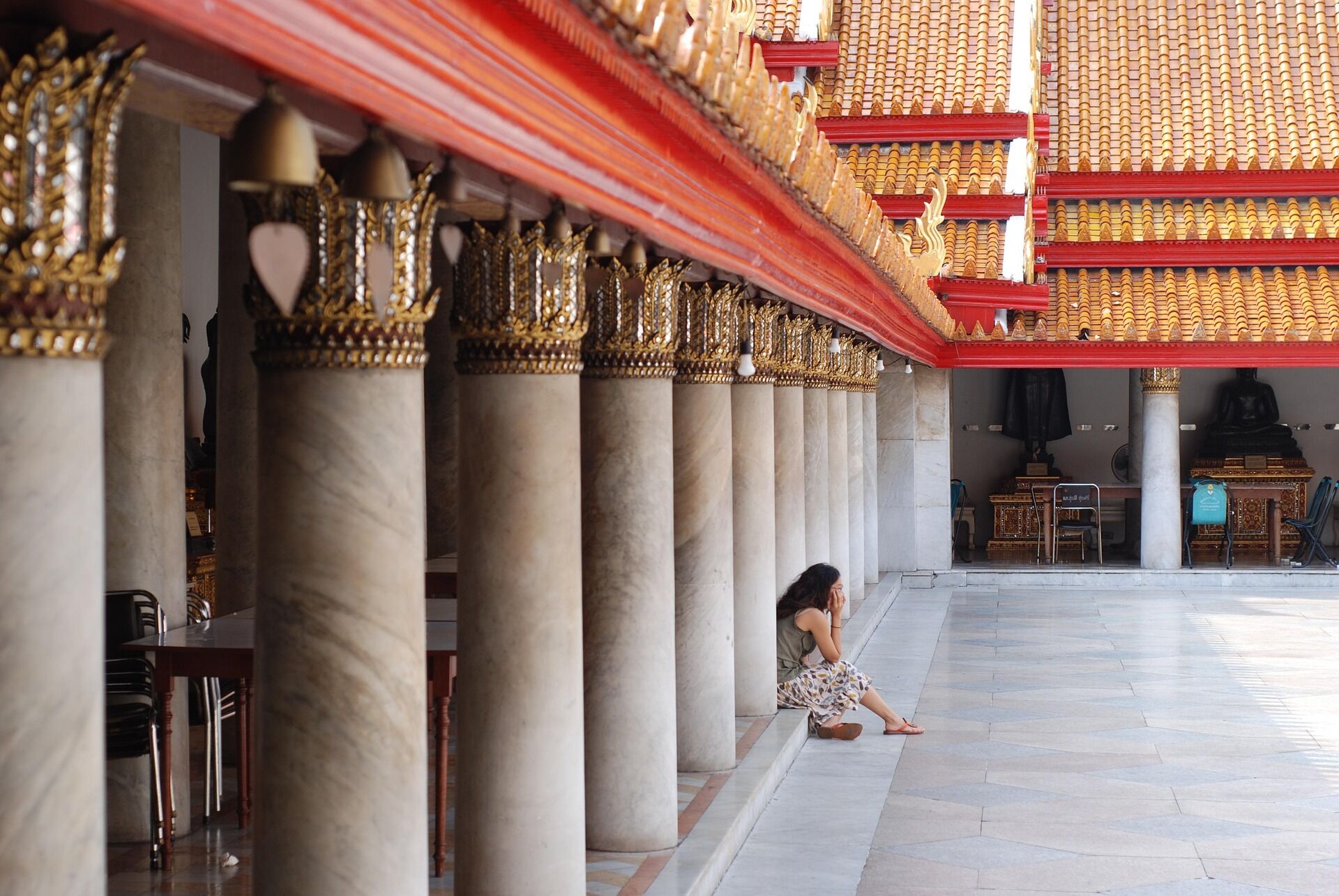 Capture the breathtaking beauty of Bangkok’s most sacred site