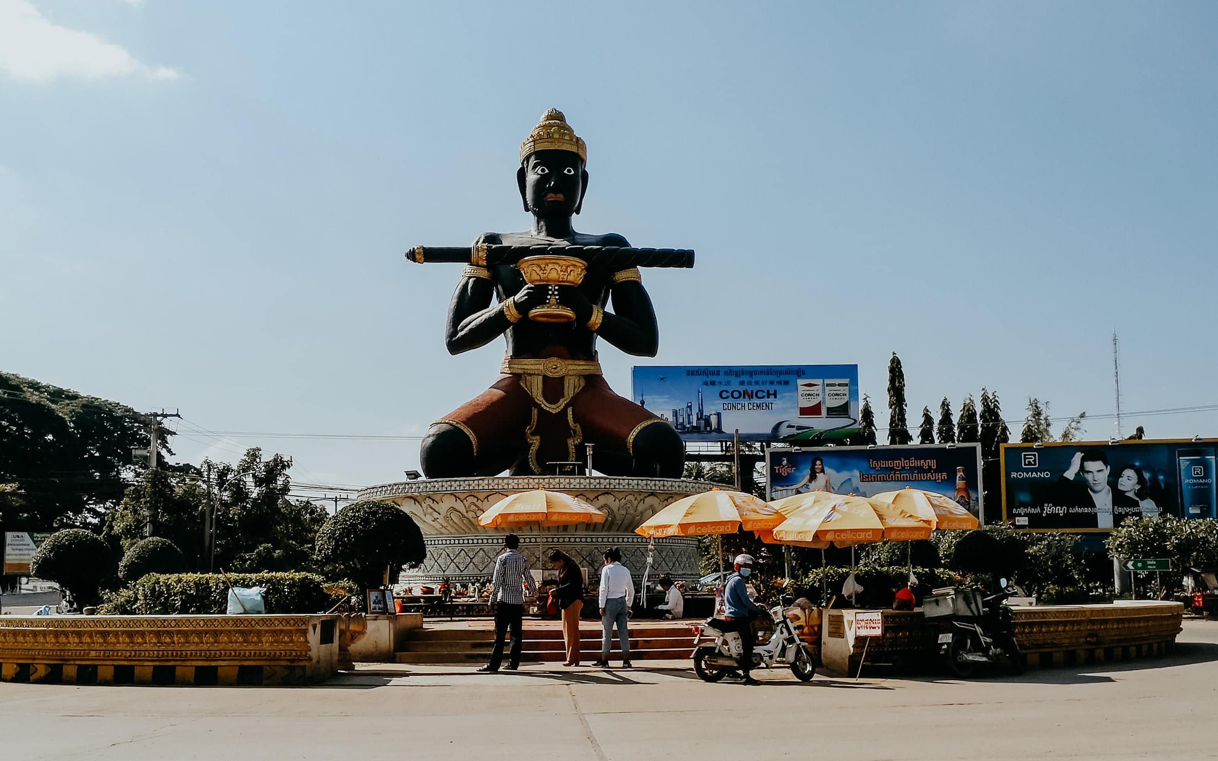 Battambang Statue