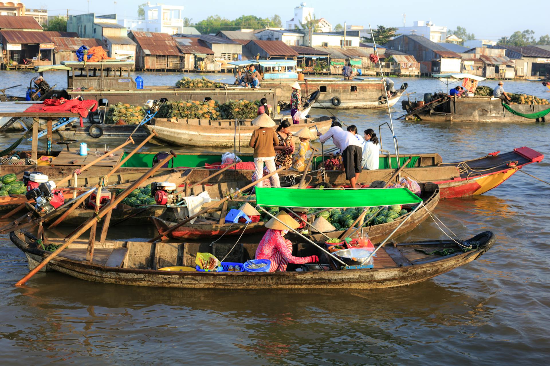 Immerse in Can Tho’s vibrant river life
