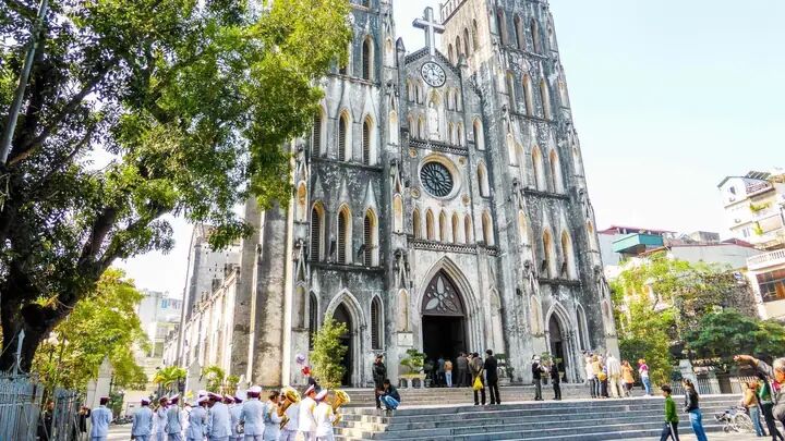 Cathedral Church Hanoi 8