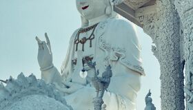 Chiang Rai White Temple Statue