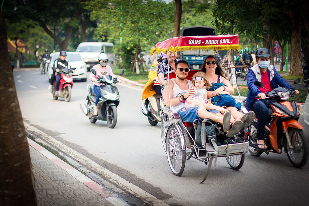 Hanoi Old Quarter bustling str