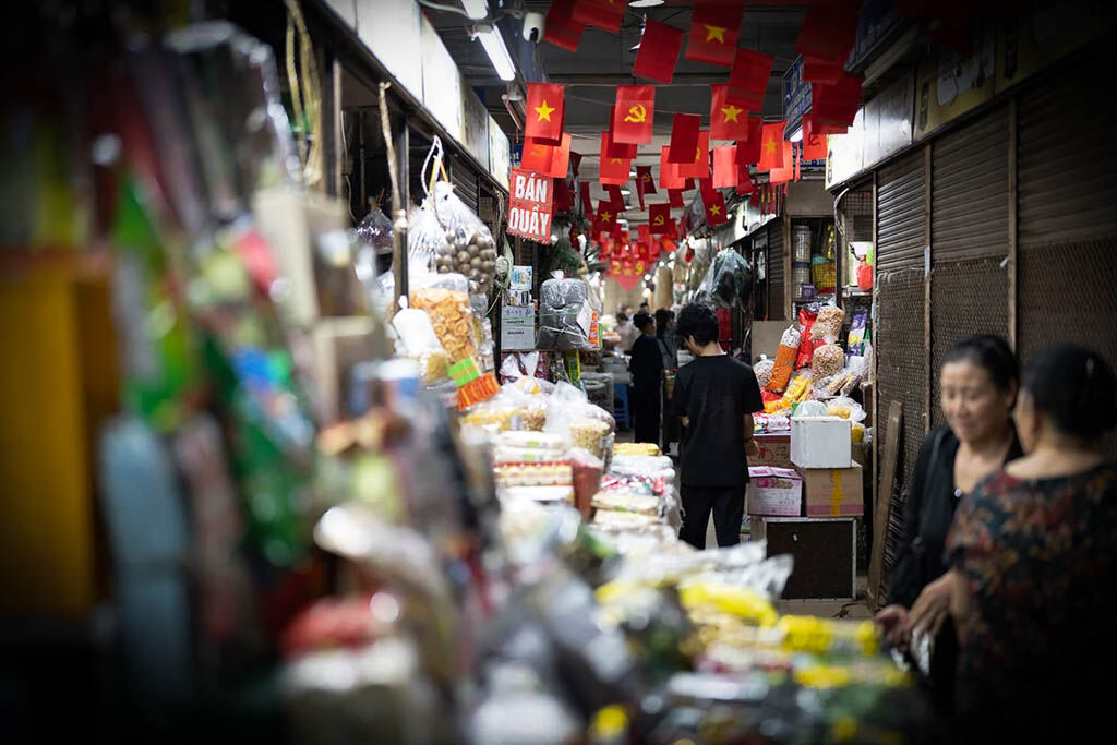 Hanoi Old Quarter bustling str