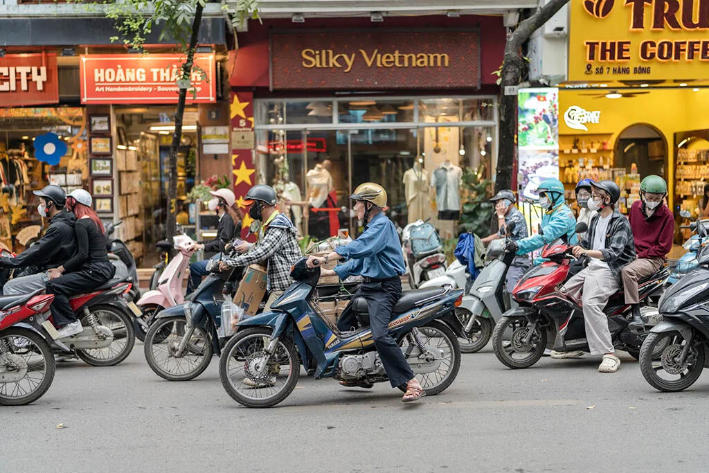 Hanoi Old Quarter bustling str