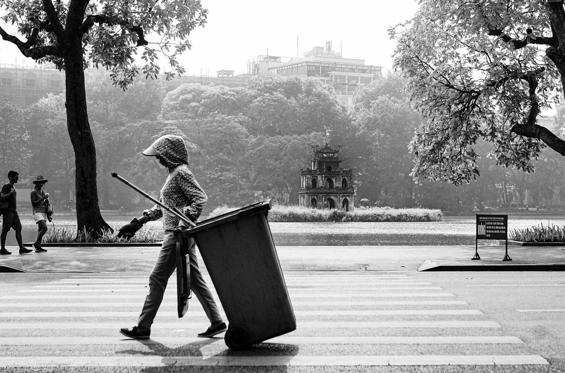 Capture the serene beauty of Hanoi’s historical heart