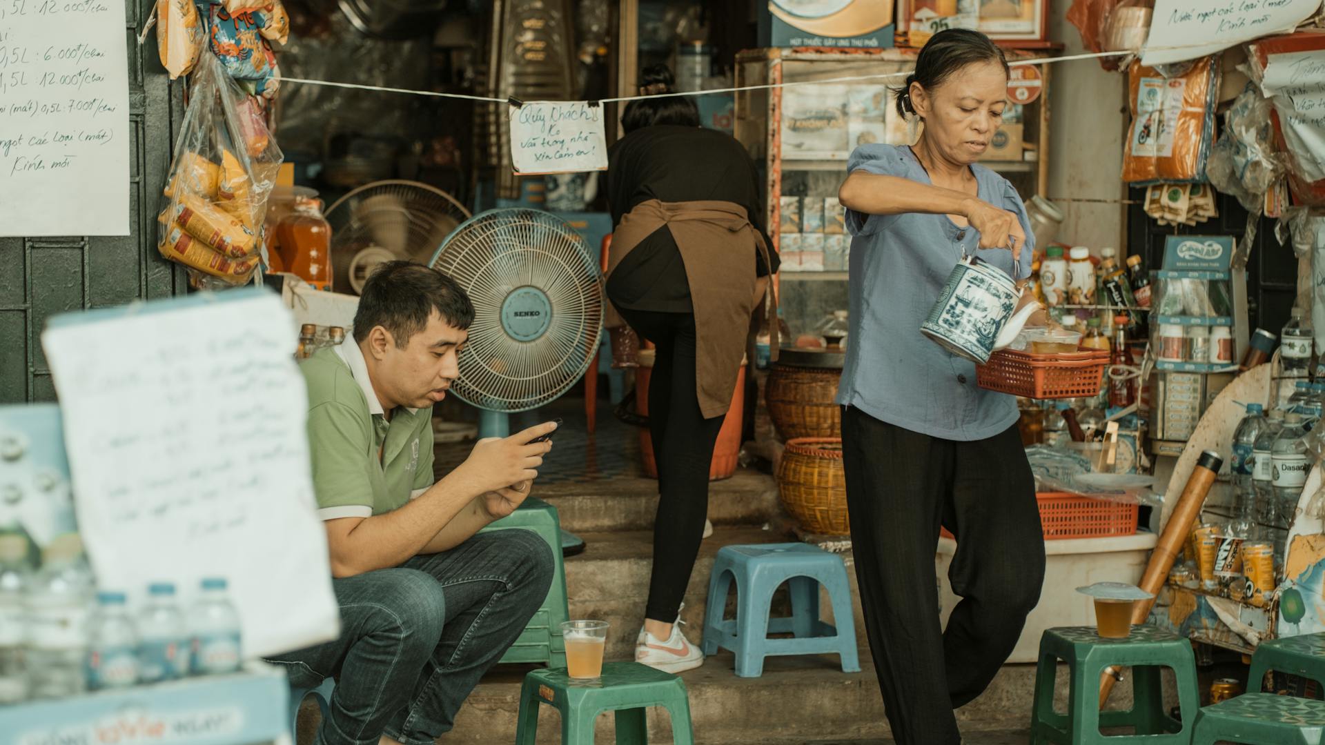 Photograph the vibrant spirit of Hanoi’s urban charm