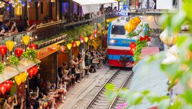 Hanoi Private Trend Explorer: Airport Pickup + Train Street + Water Puppet