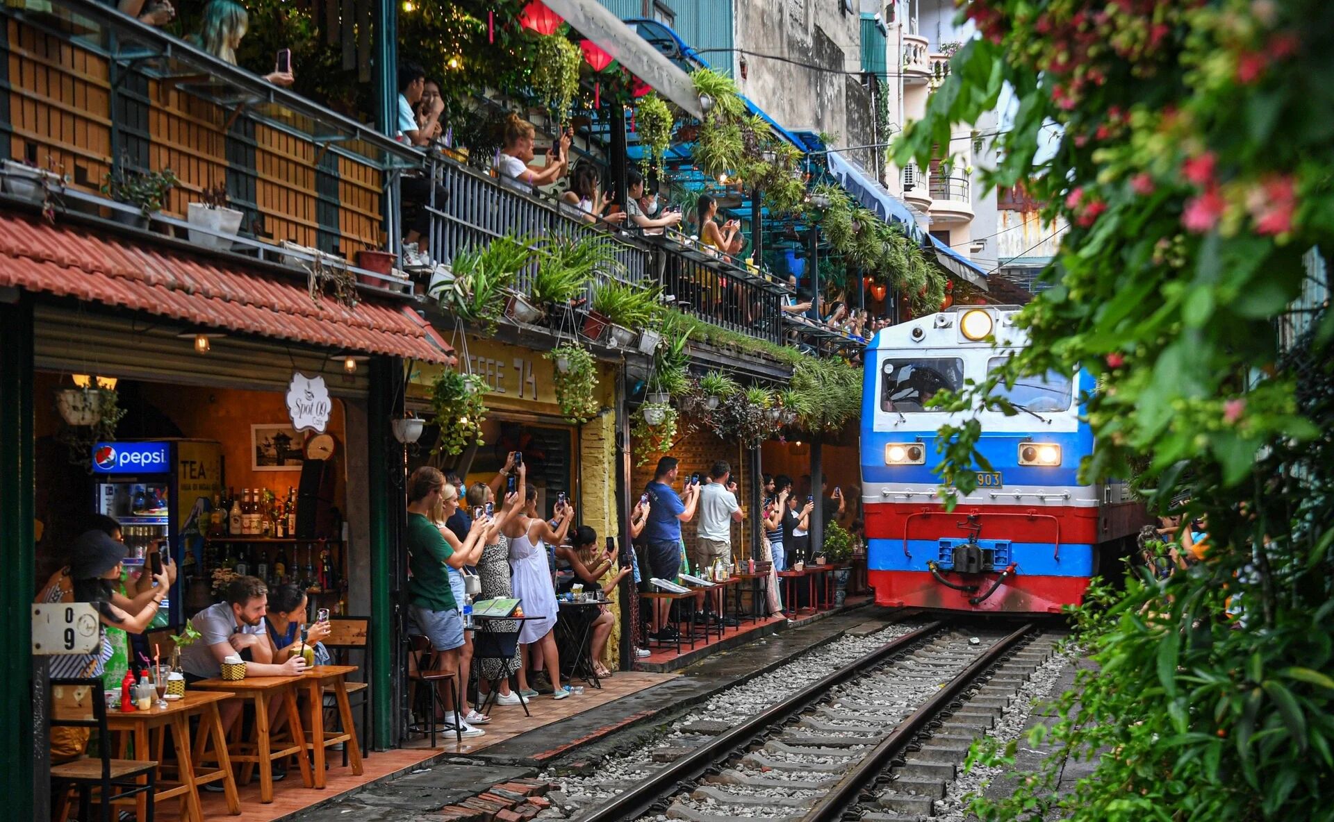 Hanoi Train Street 5