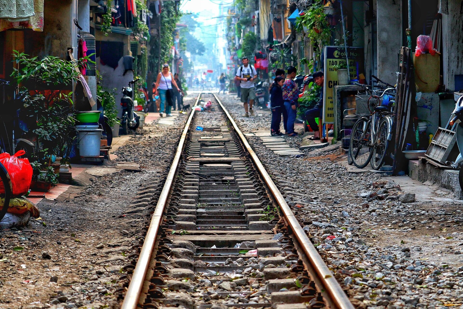 Capture the bustling beauty of Hanoi’s cultural landmarks