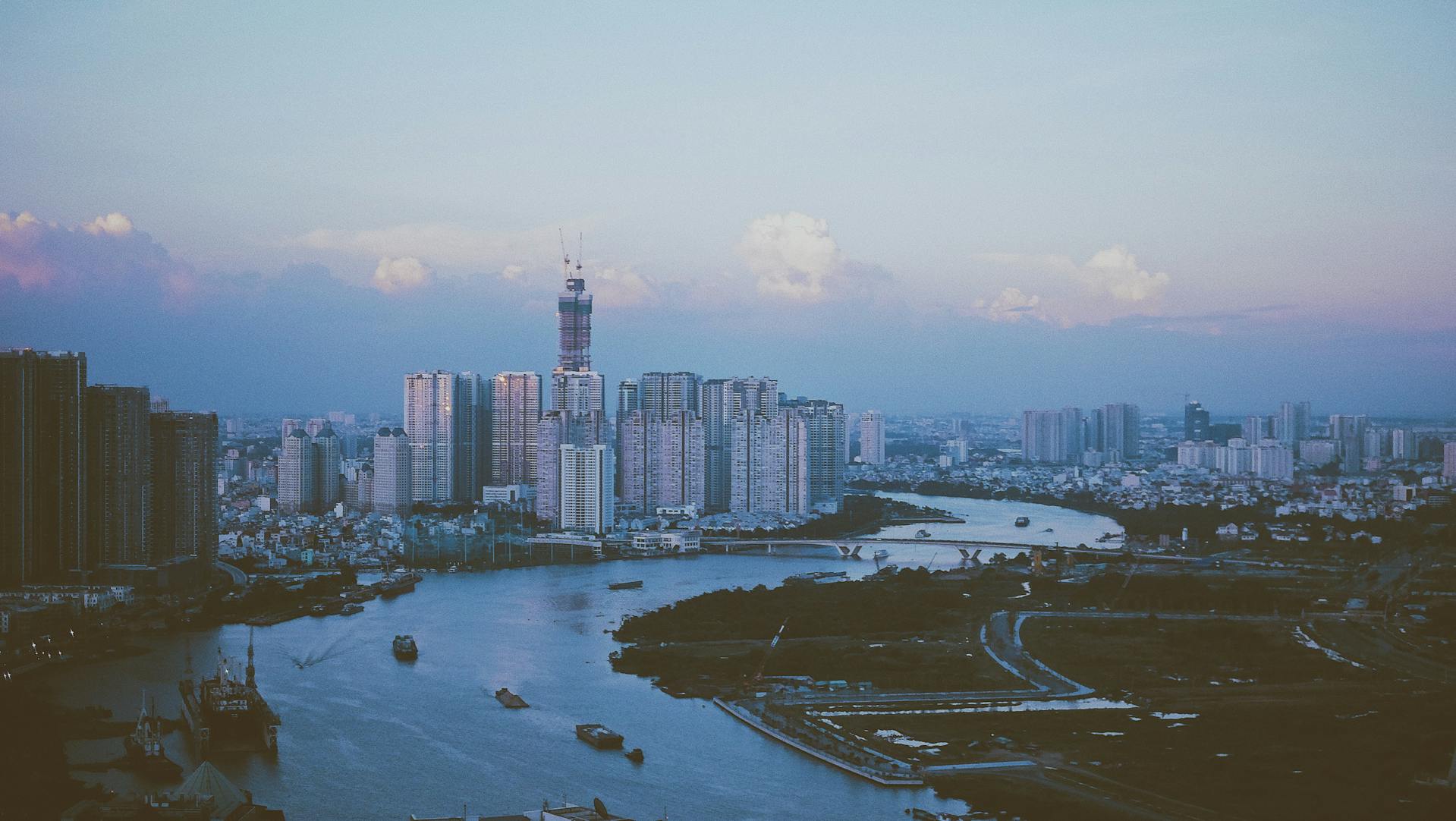 Start your journey with Ho Chi Minh City’s scenic glow