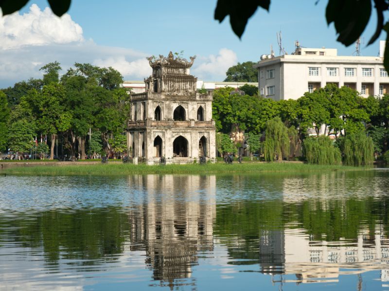 Hoan Kiem Lake 8