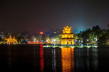 Capture the bustling beauty of Hanoi’s cultural landmarks