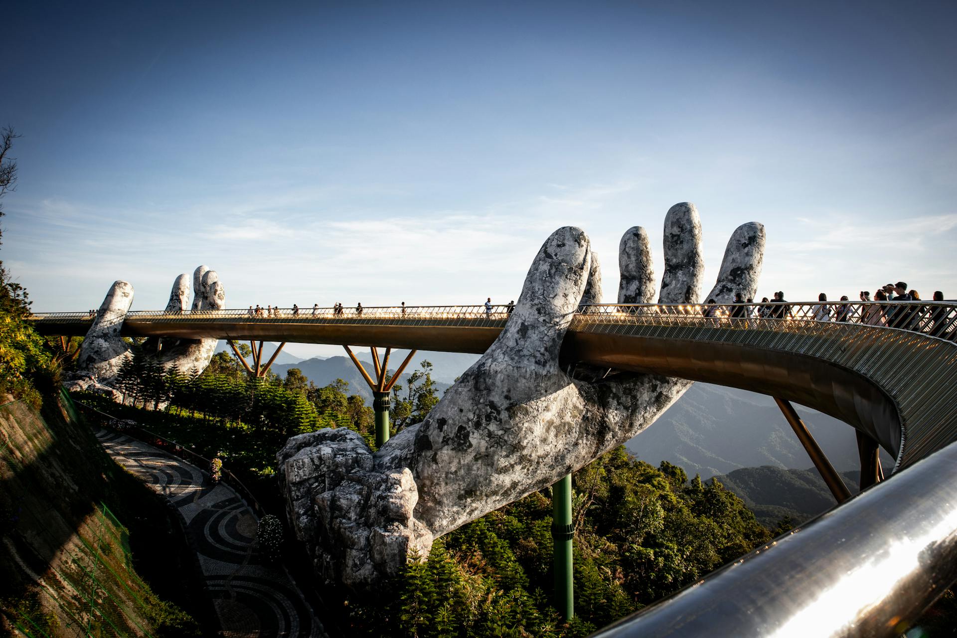 Hoi An Ba Na Hills Golden Hands Bridge
