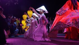 Da Nang to Hoi An Full Day Private Tour: Marble Mountains, Countryside & Memories Show
