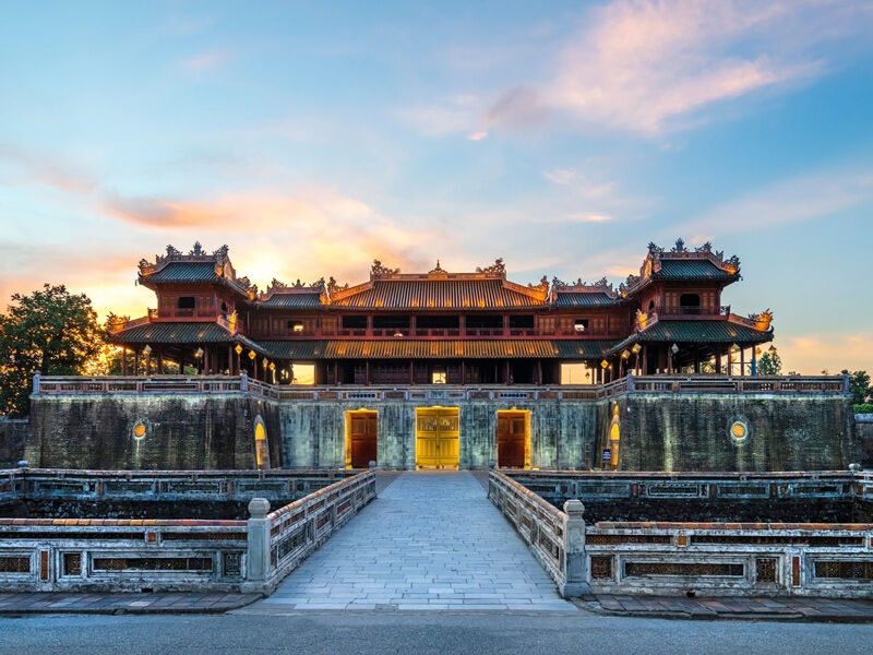 Photograph the historical spirit of Central Vietnam