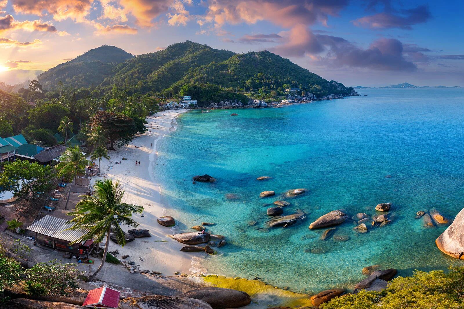 Start your journey with Koh Samui’s scenic glow