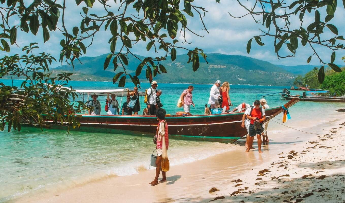 Capture the authentic charm of Thailand’s natural scene