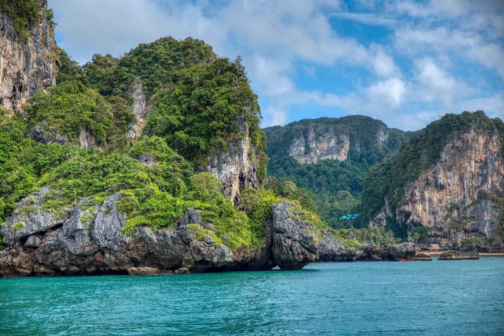 Photograph the adventurous spirit of Thailand’s culture