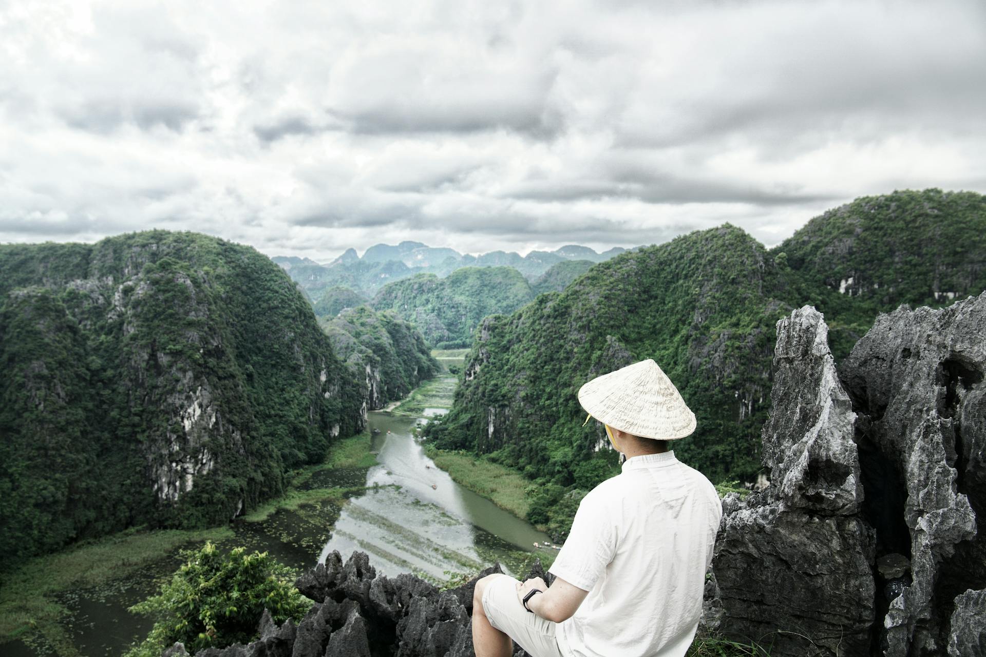 Photograph the dramatic spirit of Vietnam’s culture