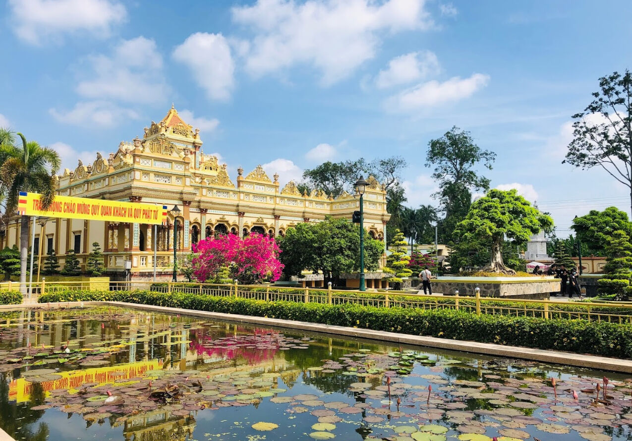 My Tho Vinh Trang Pagoda Lotus