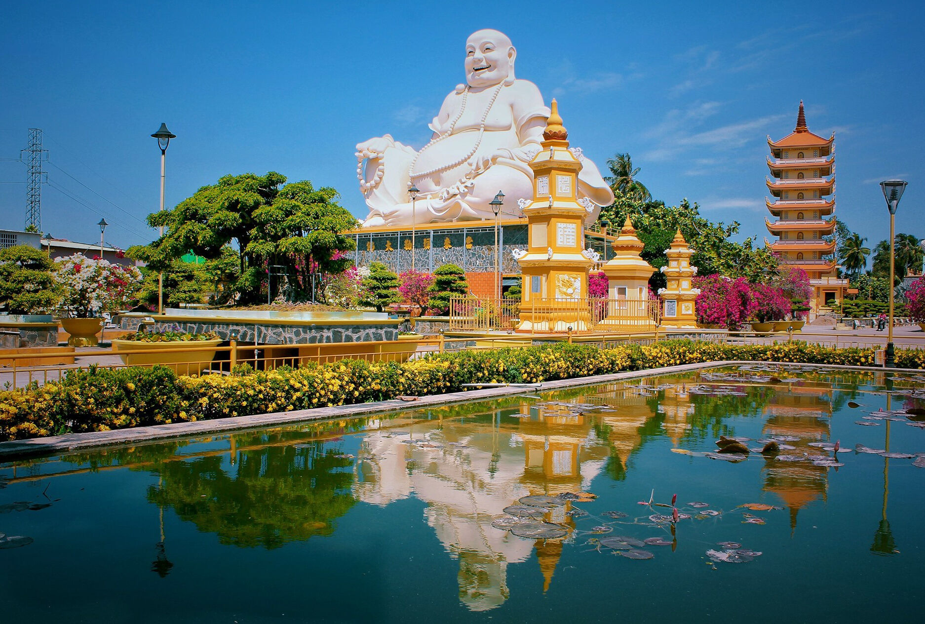 My Tho Vinh Trang Pagoda lucky