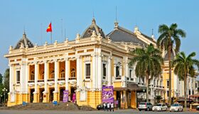 Hanoi Urban Vibes Full Day Private Tour – Train Street, French Quarter & Street Art