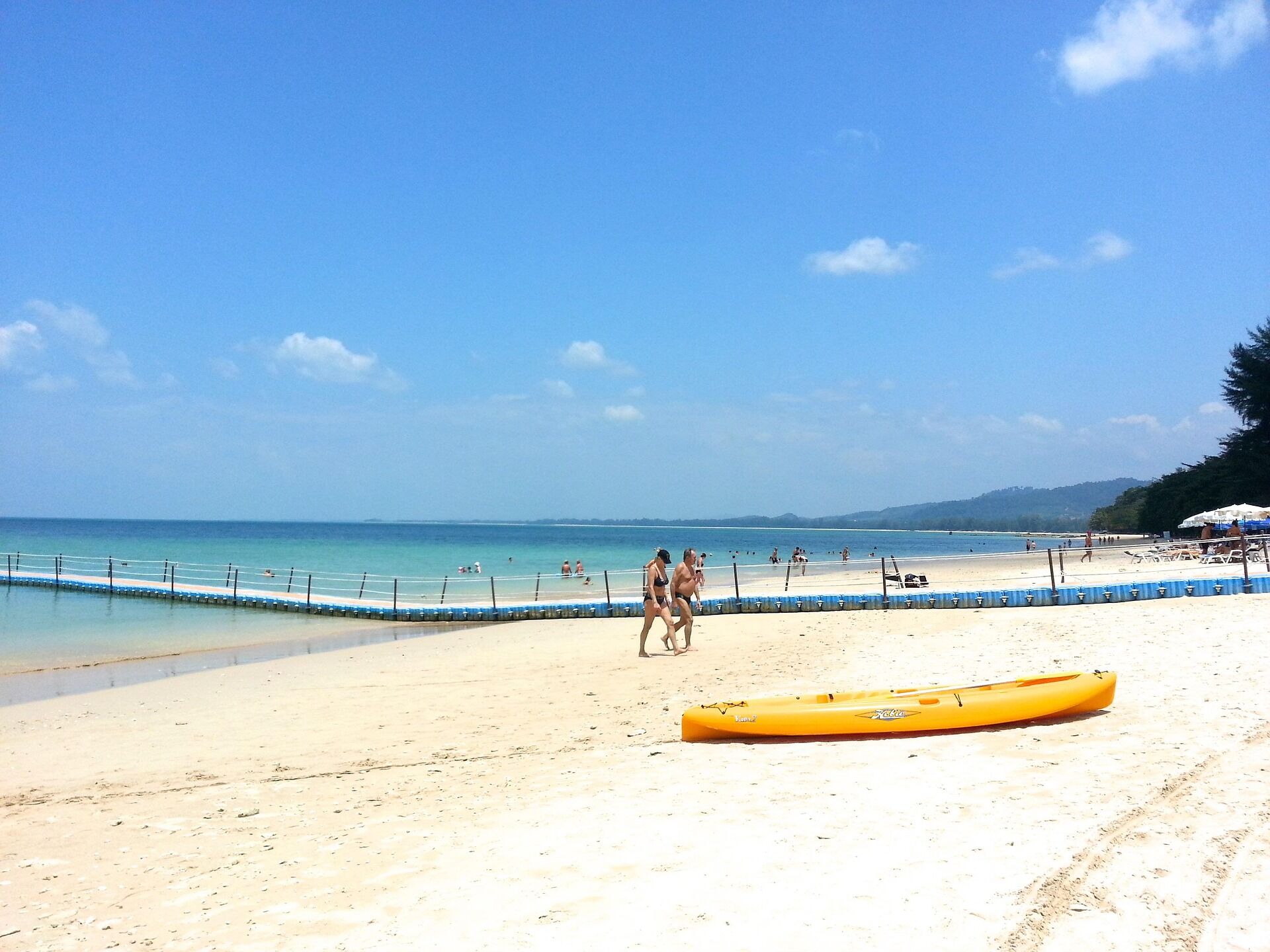 Relax on Thailand’s world-famous tropical shores