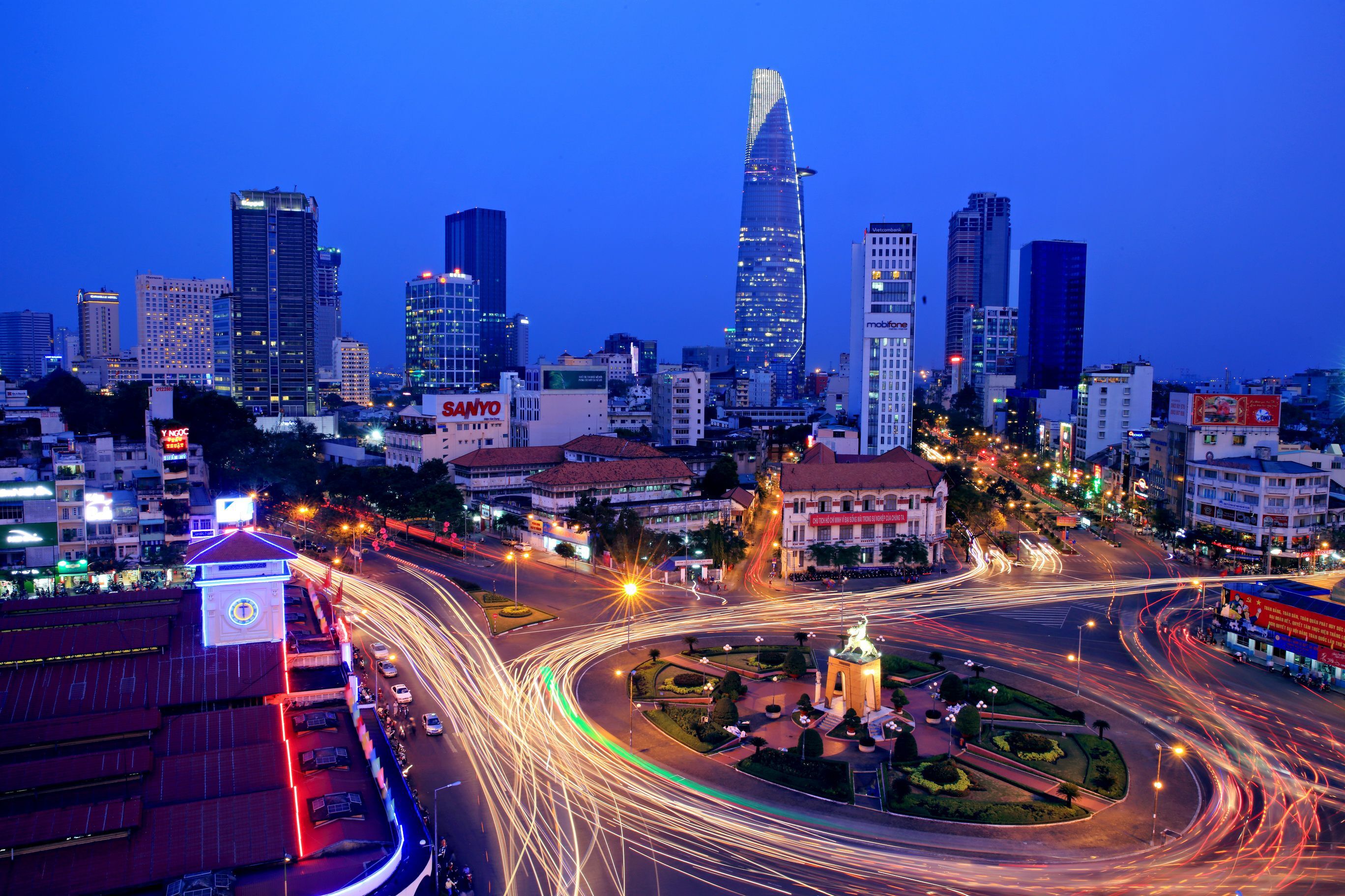 Saigon Bitexco Tower 1